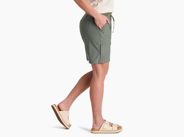 TREKR™ PULL-ON SHORT 8"