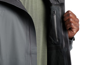 Zippered interior pocket | Knit & seam taping