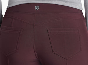 Dedicated winter pant with a flattering fit