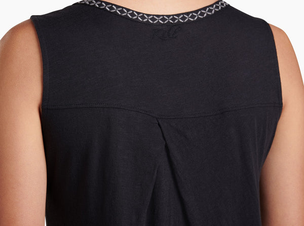 Crossover pleat