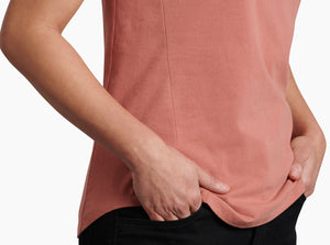 Curved hem for a flattering fit