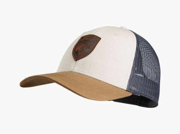 RUSTIK BORN TRUCKER